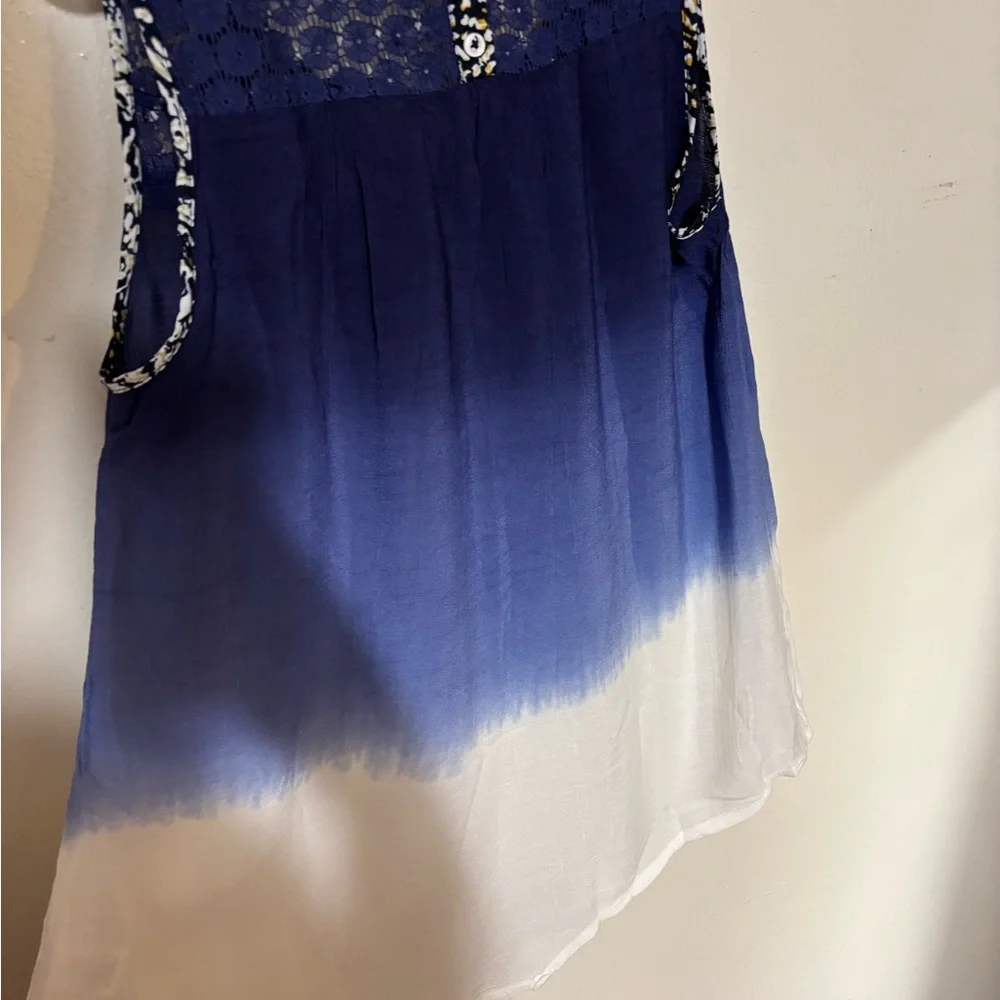 New York & Company Blue Sleeveless Tie Front Blouse